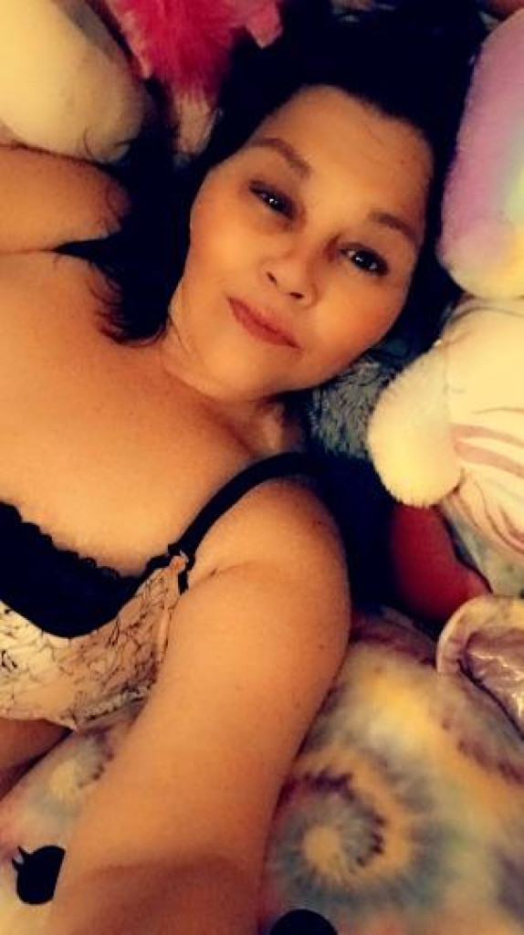 Thiccums photo 1