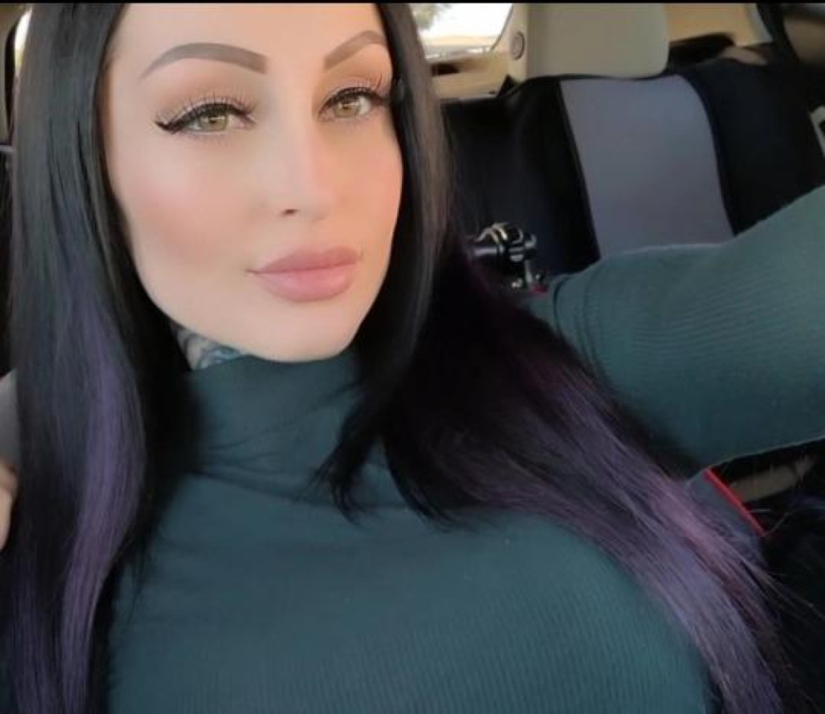 Desiree photo 1