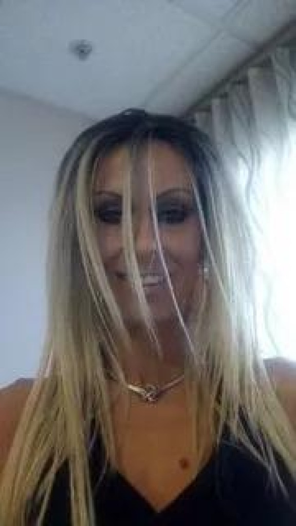 Facetime me babe. photo 1