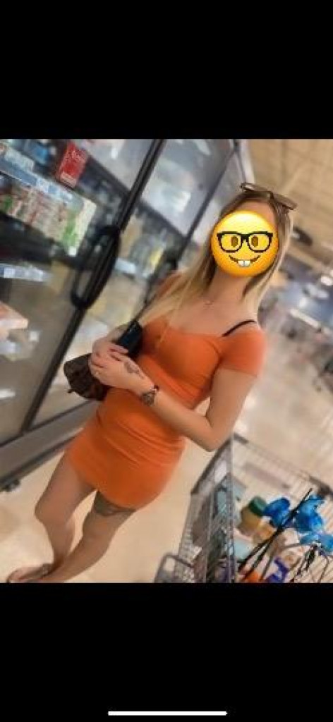 Stefanie photo 1