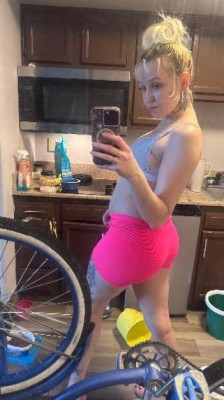 Sexy listing photo