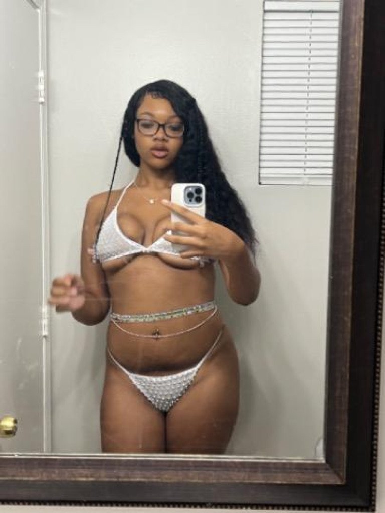 carplay come see me😘 photo 1