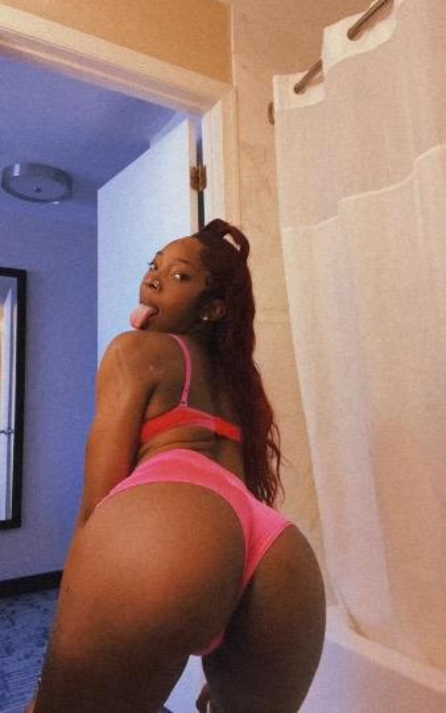 ShmoneyBaby💦 photo 1