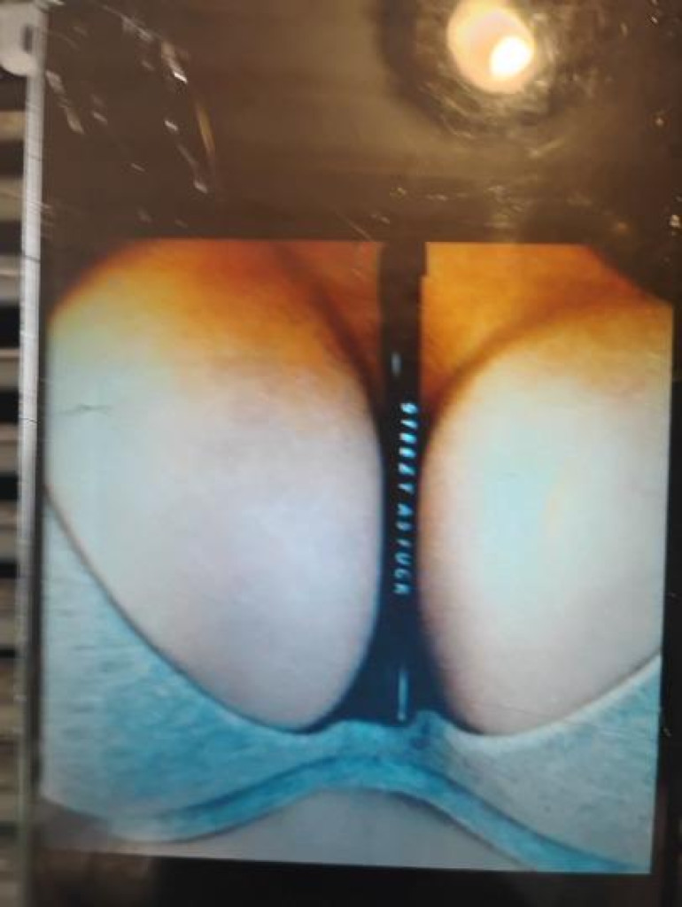 Jilliane photo 1