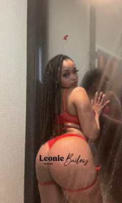 Leonie listing photo