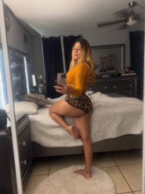 😊 LATINA PUTA S AND TITS BIN HOT🔥 MASSAGE WITH HAPPY ENDIN listing photo