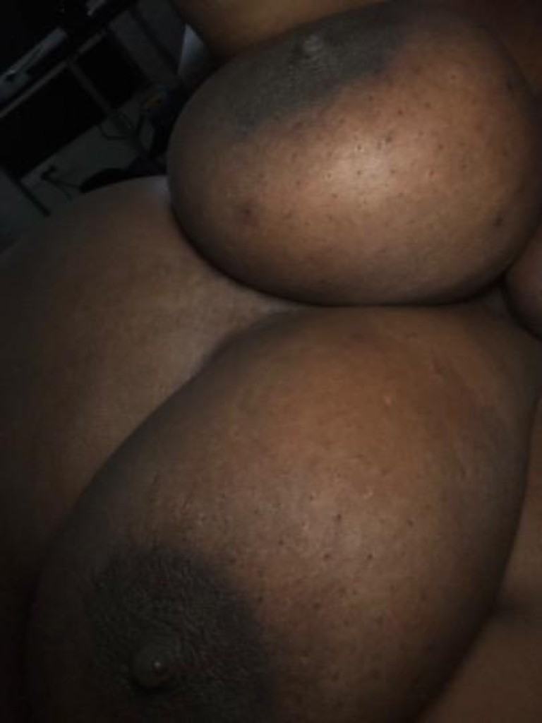 OUTCALL ONLY BBW NATURAL TITS photo 1