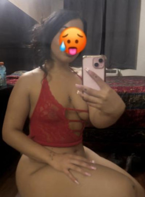 ’ll be your favorite fantasy come true. I’m your favorite sexy Honduran babe listing photo