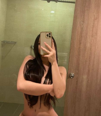 💦Can I be your favorite too😘 sweet💦 sexy💦 Goddess 😍 juicy body 👅Incall outcall car fun and content sell facetime show listing photo