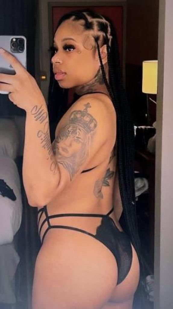Nylla photo 1