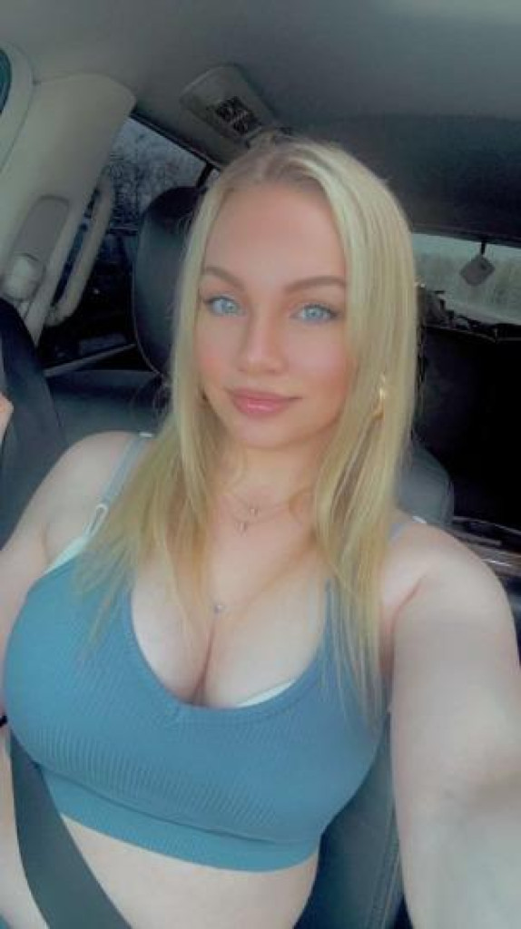 Macy photo 1