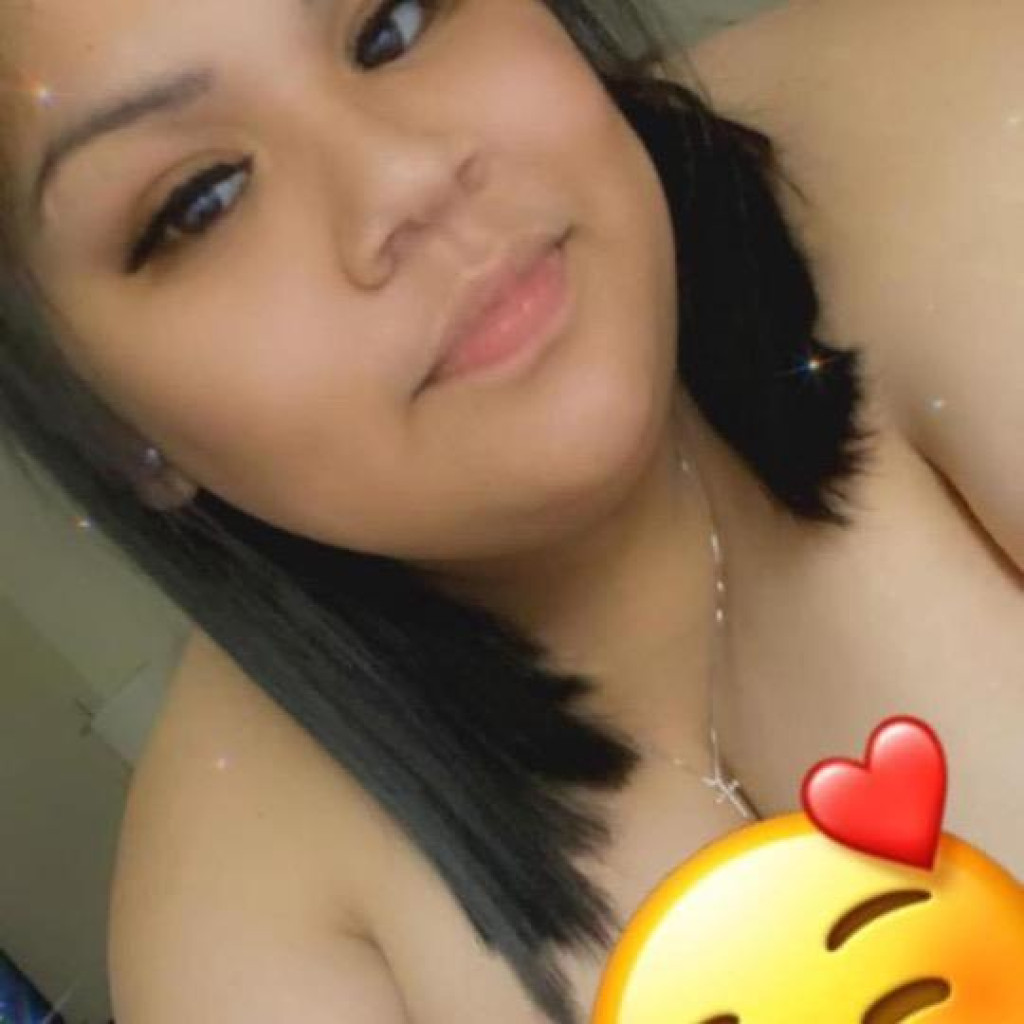 Leah photo 1