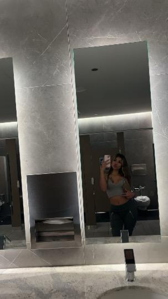 Bella photo 1