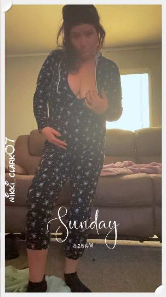 Nikki photo 1