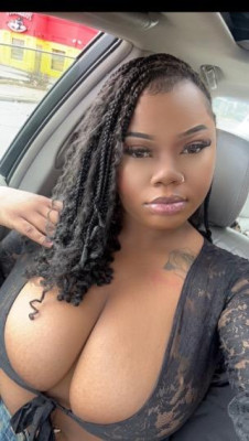 yummy w a tummy sexy ebony KayKay listing photo