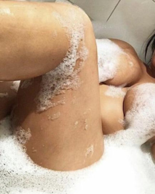 💦BUSTY 48DDD ( O ) ( O )💦 Voluptuous All Natural WOMAN✨ Upscale companionship💎 listing photo