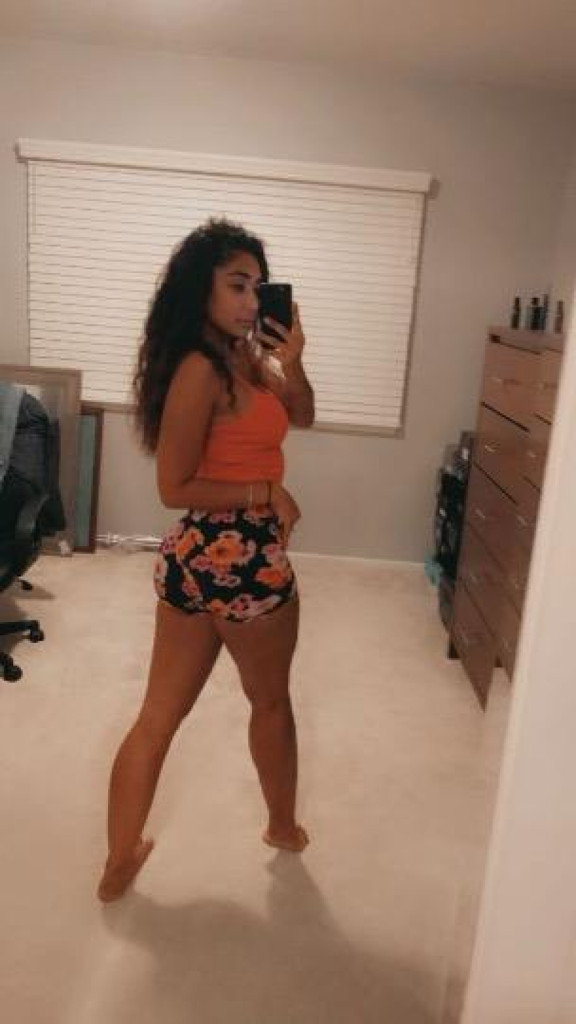 Selena photo 1