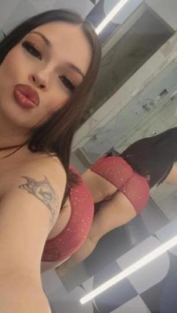 Veronica photo 1