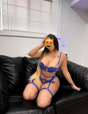 Sexy listing photo
