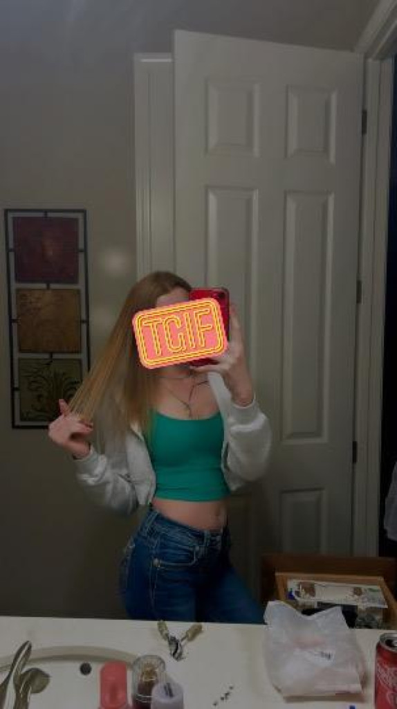 Hayley photo 1