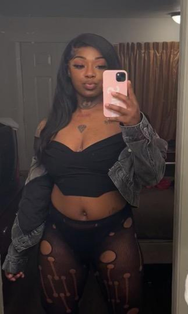 (read do's&donts)PRETTY BROWN WITH JUCIY COOCHIE 😘💦💦💦 photo 1