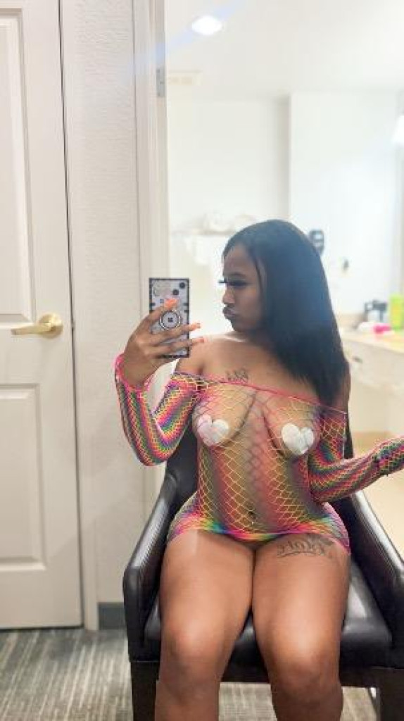 kiki photo 1