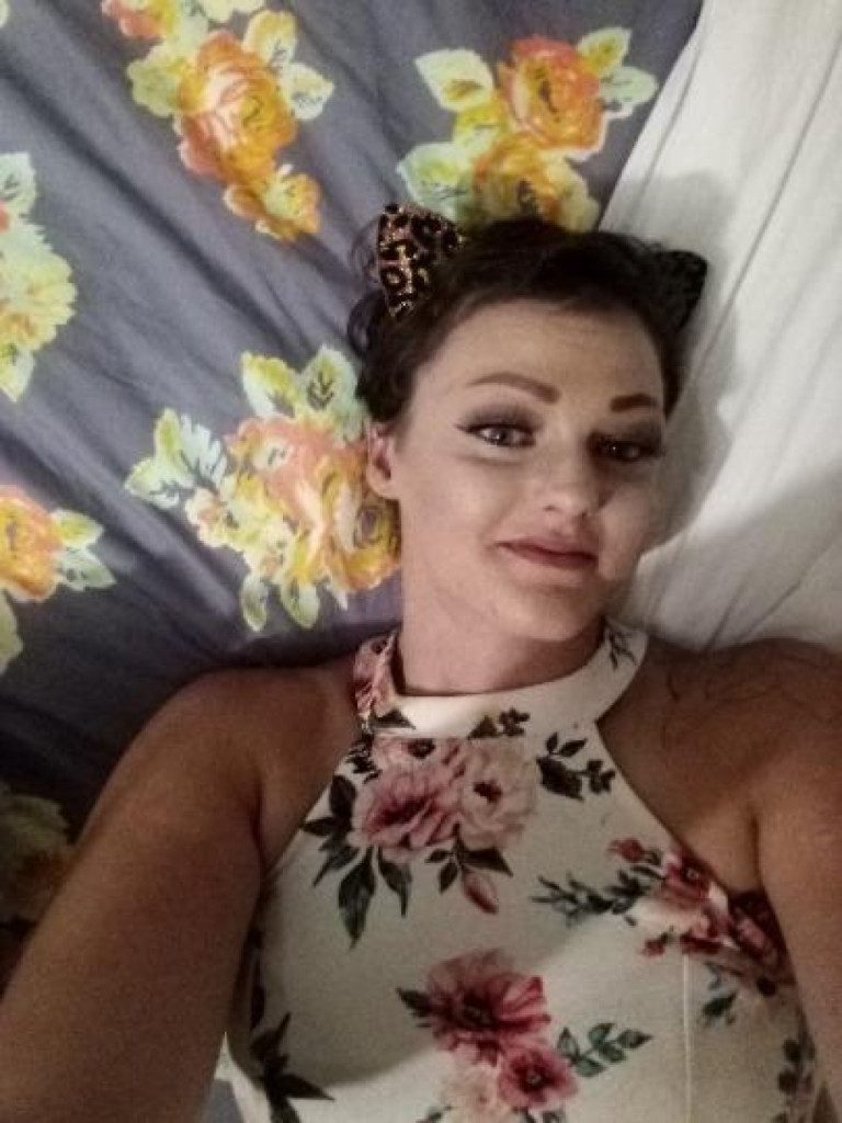 Zoë photo 1
