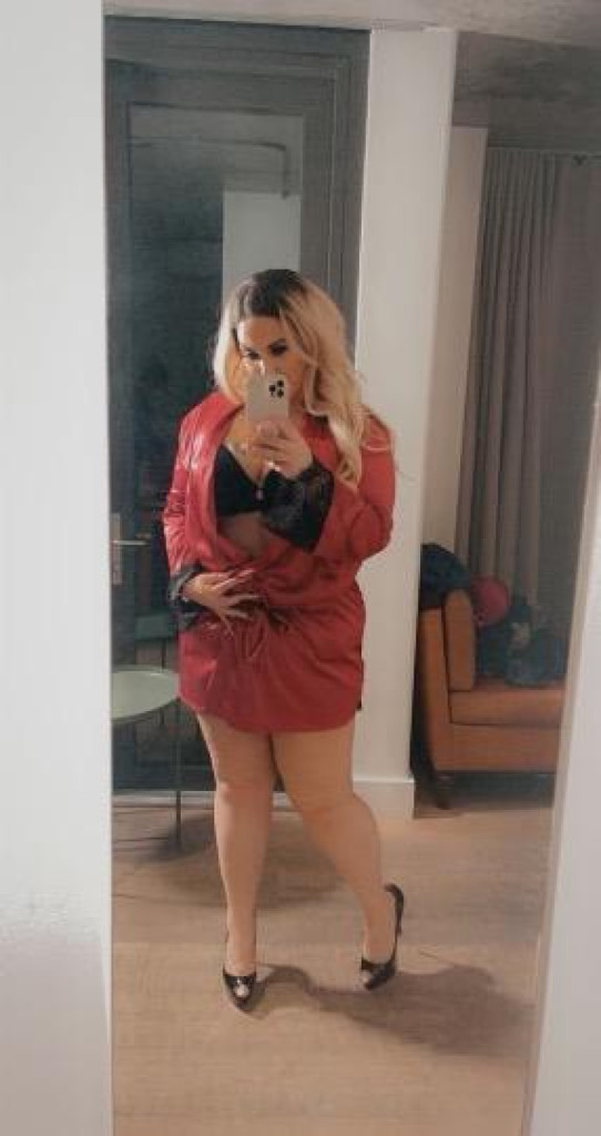 Christina photo 1