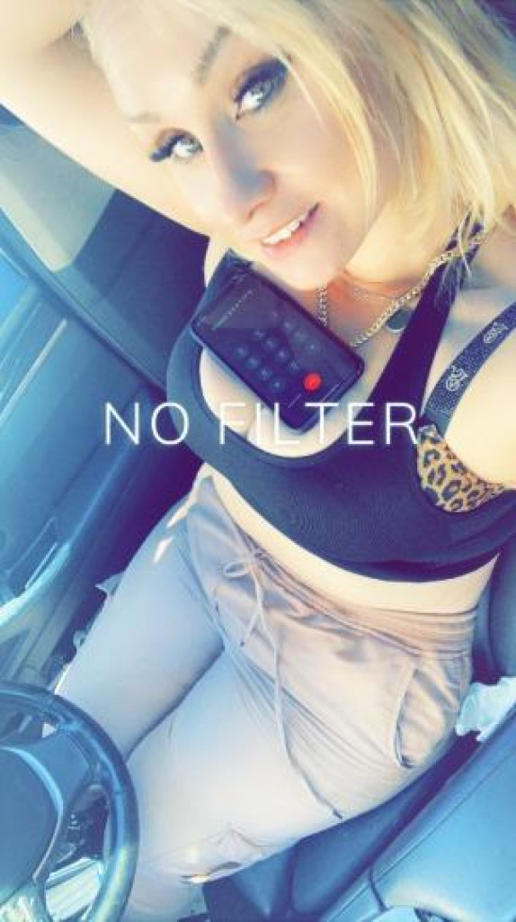 Mandy photo 1