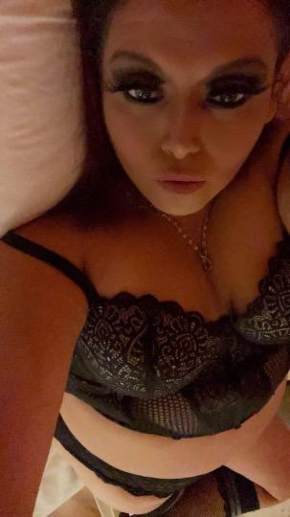 Liz photo 1