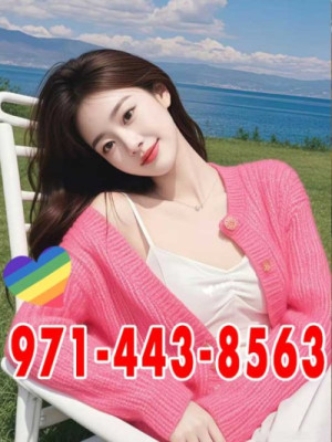 New girl listing photo