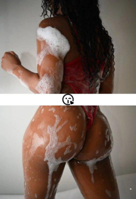 Rihanna listing photo