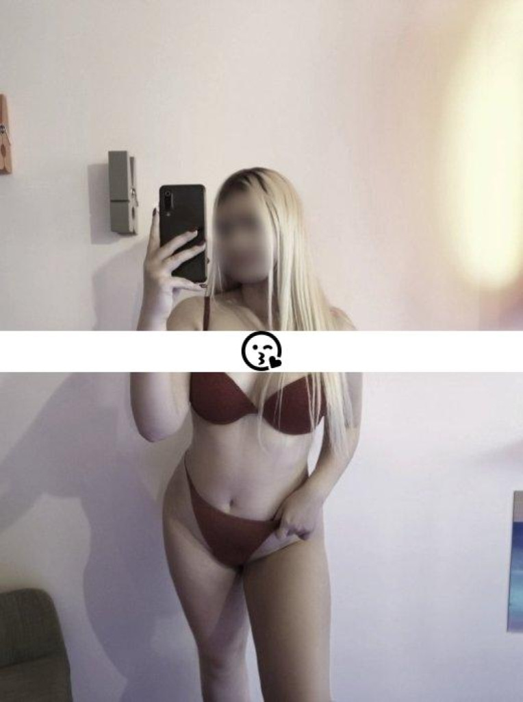 Mia photo 1