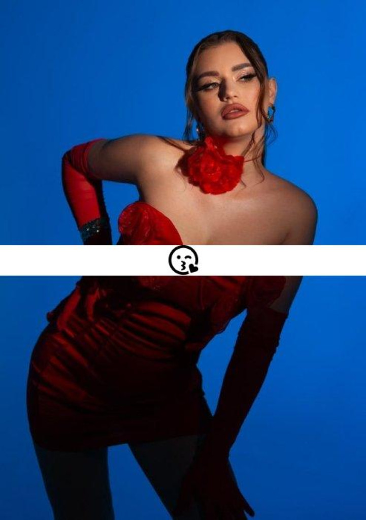 Viktoria photo 1