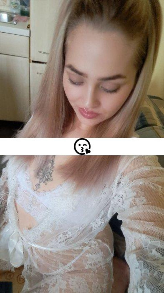 Nicole photo 1
