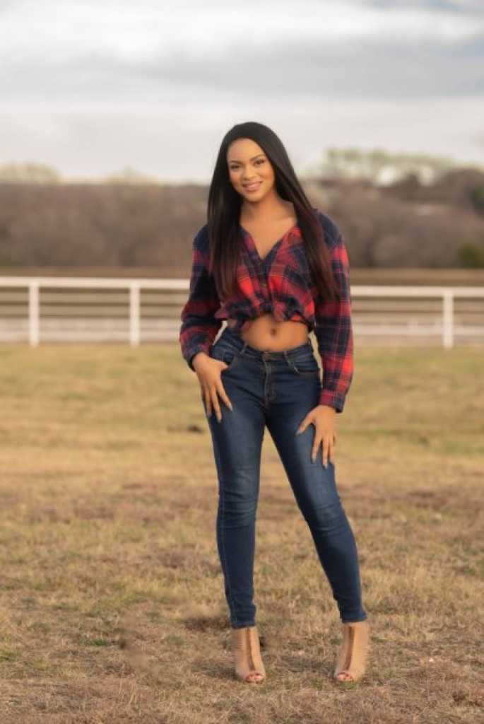 Skylar photo 1