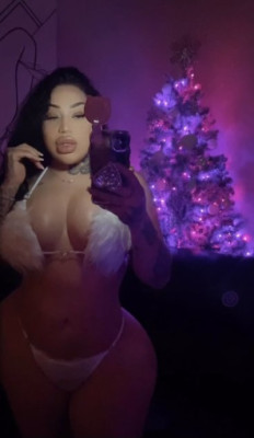 PARTY WITH ME ❄️