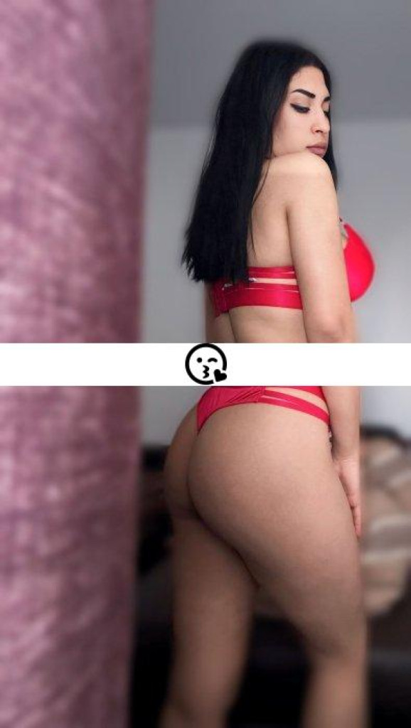 Jasmina photo 1