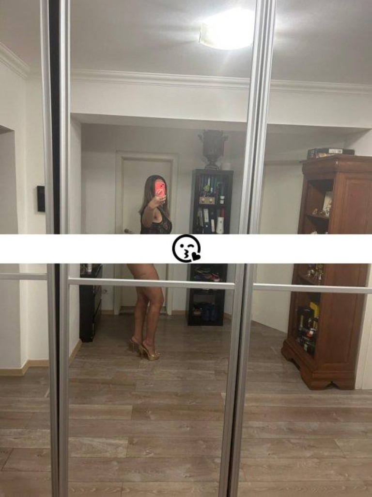 Denisa photo 1