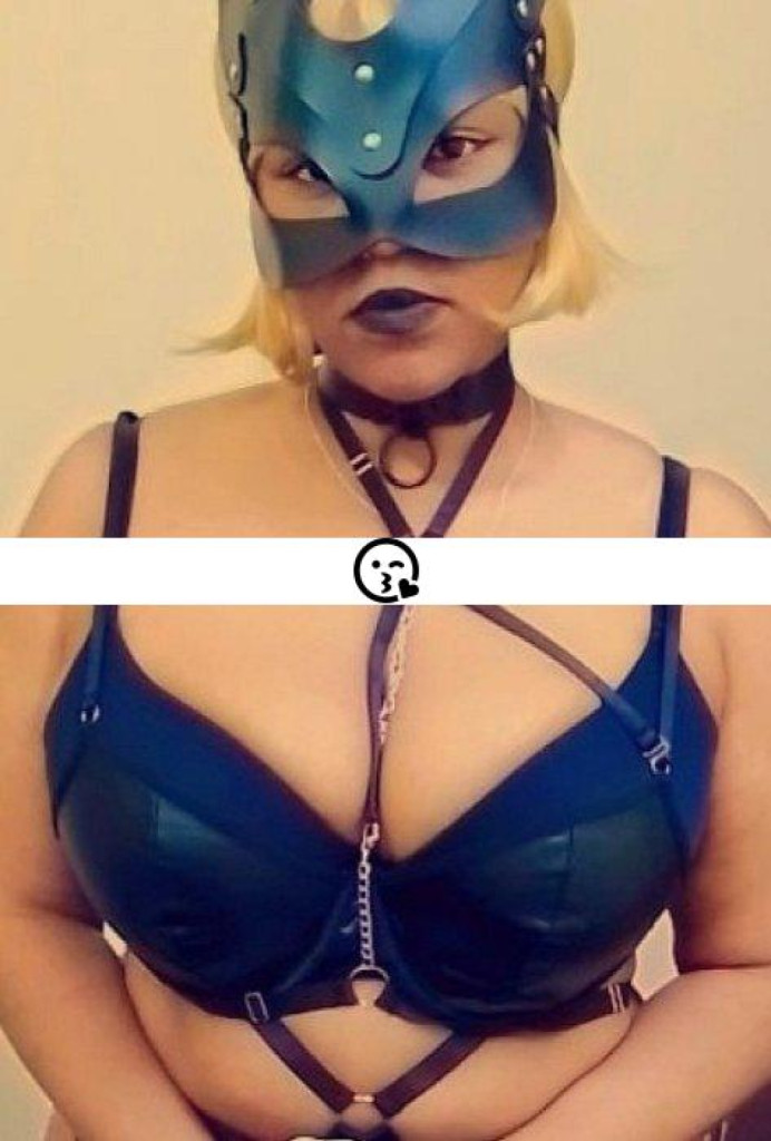 Yasmin photo 1