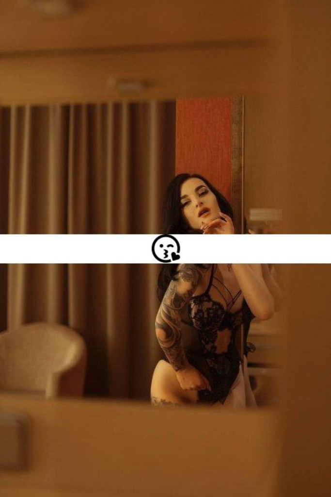 Eva photo 1