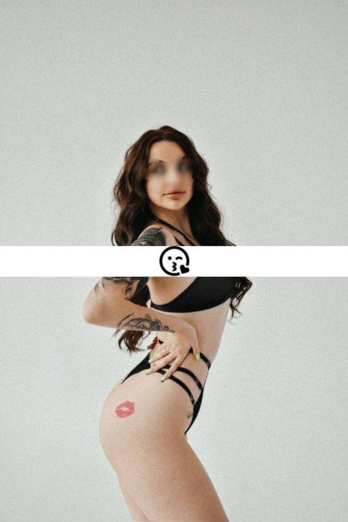 Alina photo 1