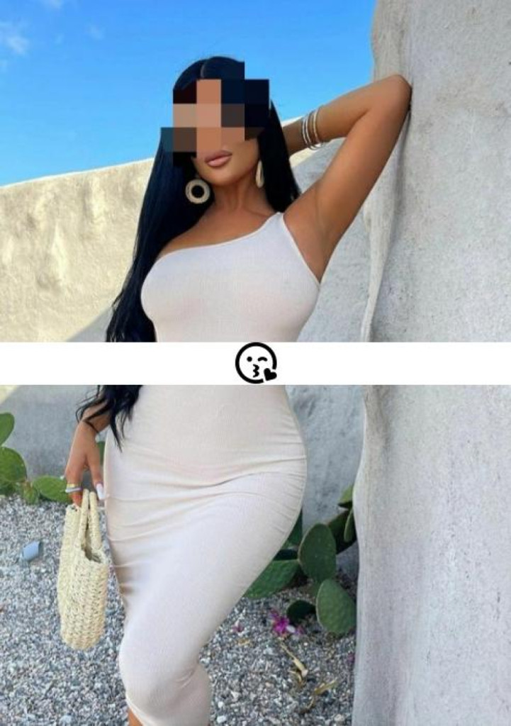 Mona photo 1