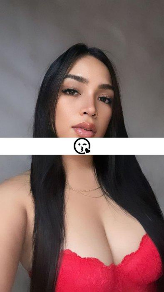 Mia photo 1