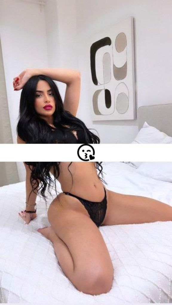 Mia photo 1