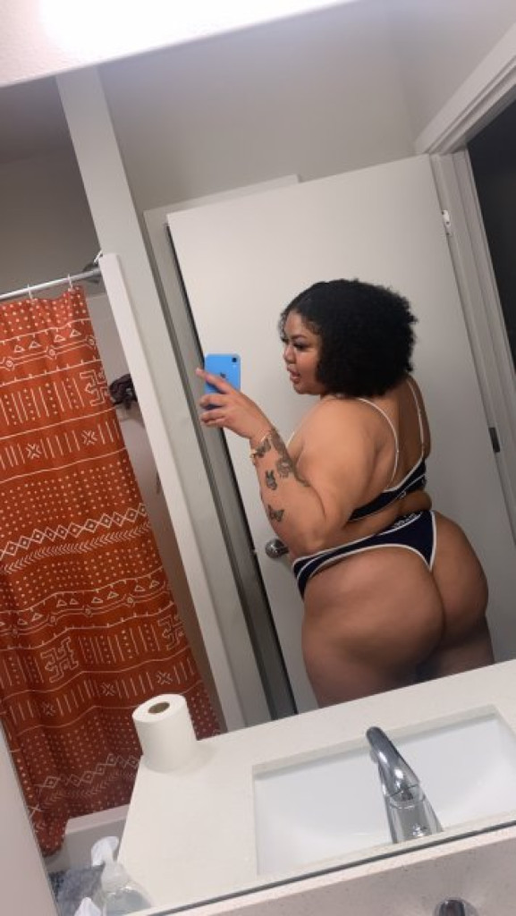 Leyanni photo 1