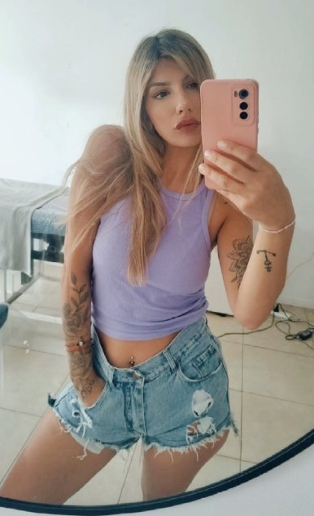 Charlotte bby👅❤️ photo 1