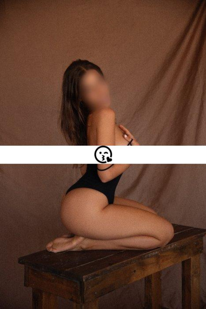 Emma Martin photo 1