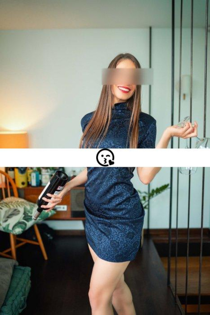 Laura Lux photo 1