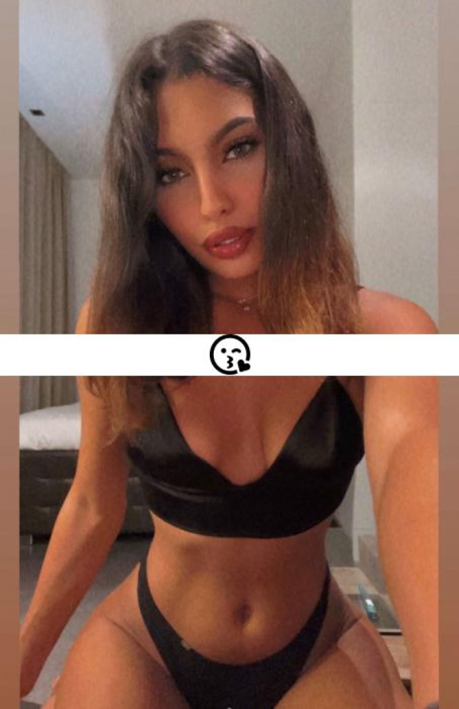 Yasmin photo 1